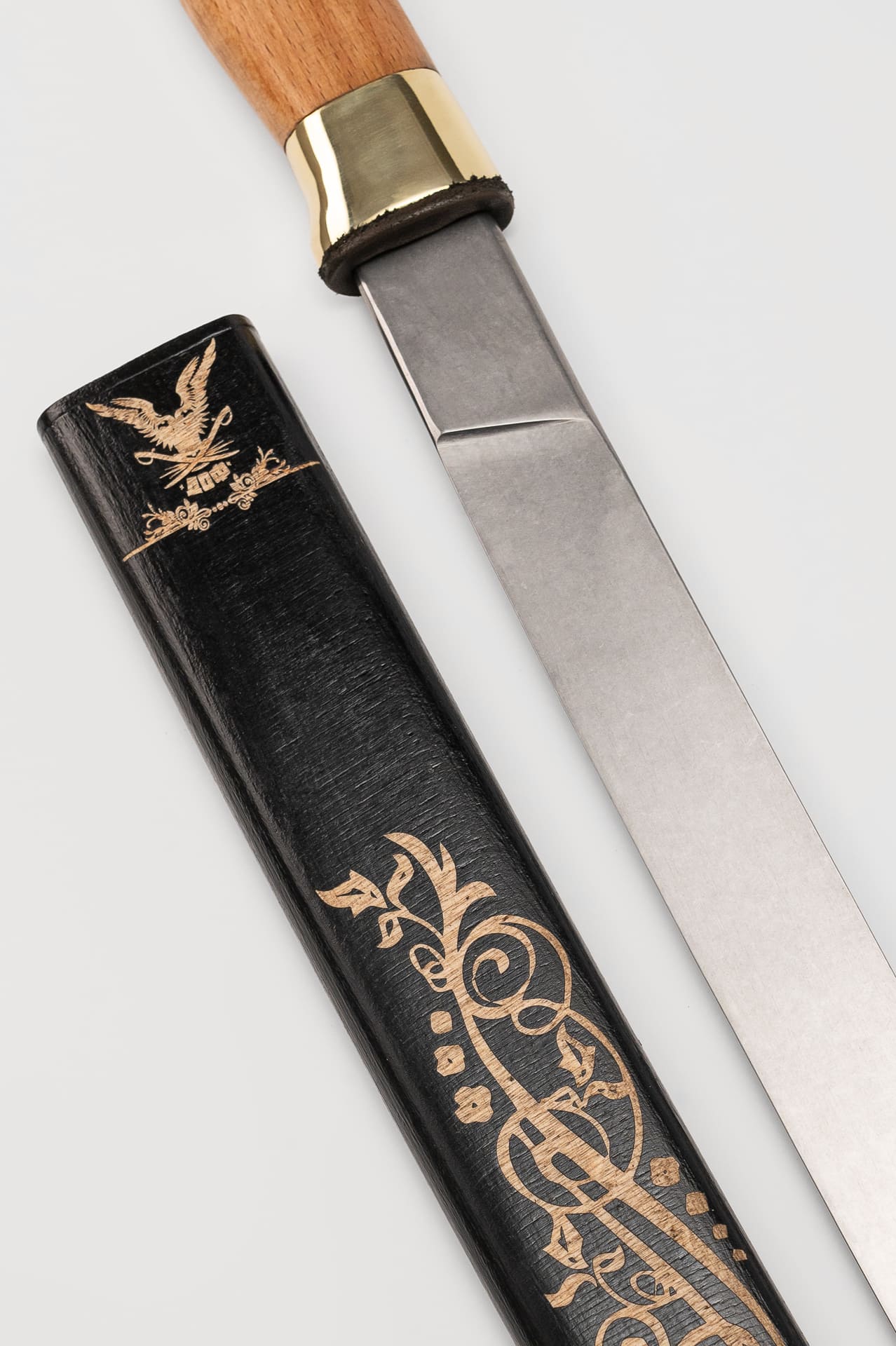 Шашка Спортивная 93 см в деревянных ножнах фото 