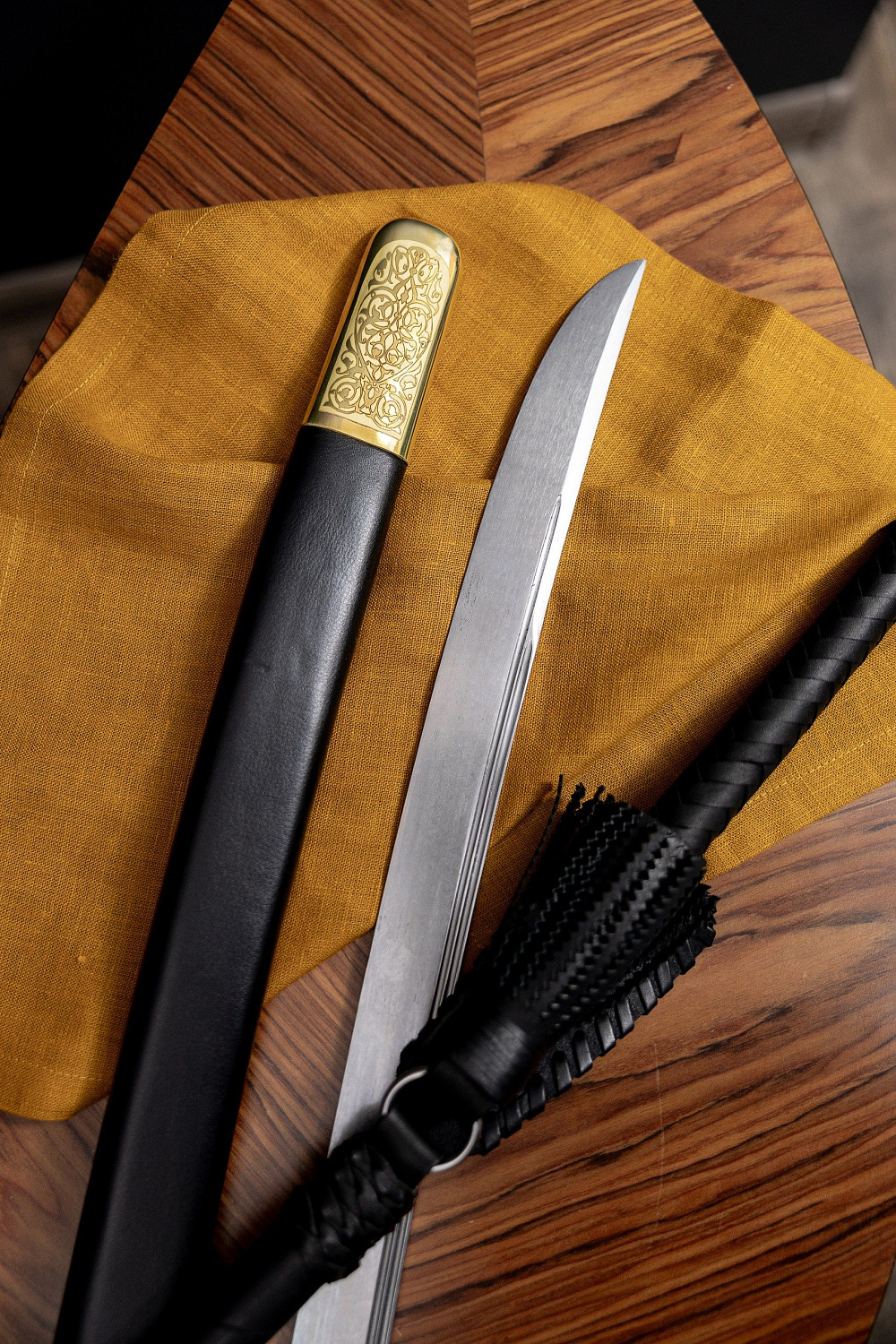 Шашка Кавказская с резьбой 1904 года фото 