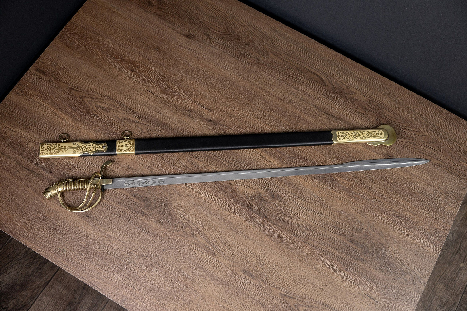 Палаш Морской юбилейный с латунной рукоятью 1855 года фото 